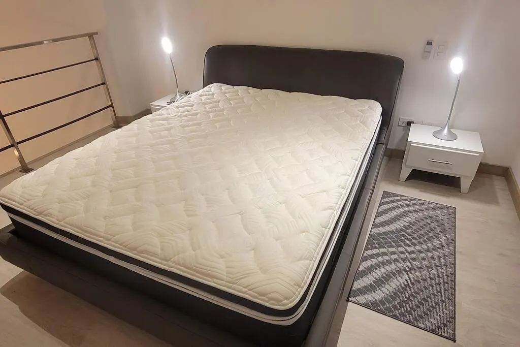 Loft De Lujo Con Cautivante Vista A La Montana Κίτο Διαμέρισμα
