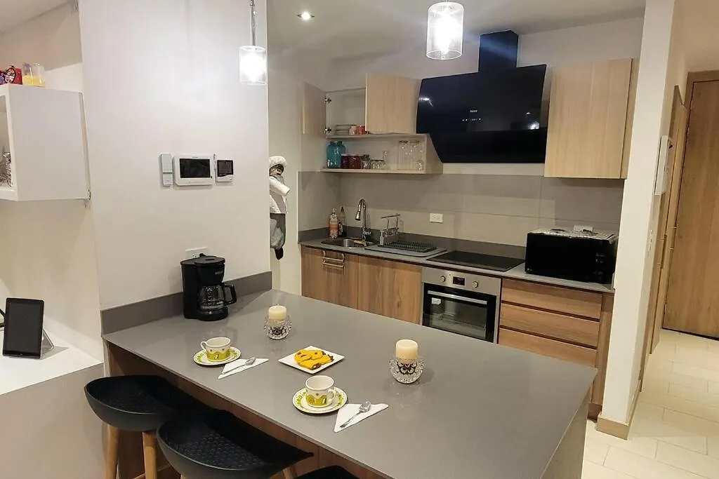 Loft De Lujo Con Cautivante Vista A La Montana Κίτο Ισημερινός